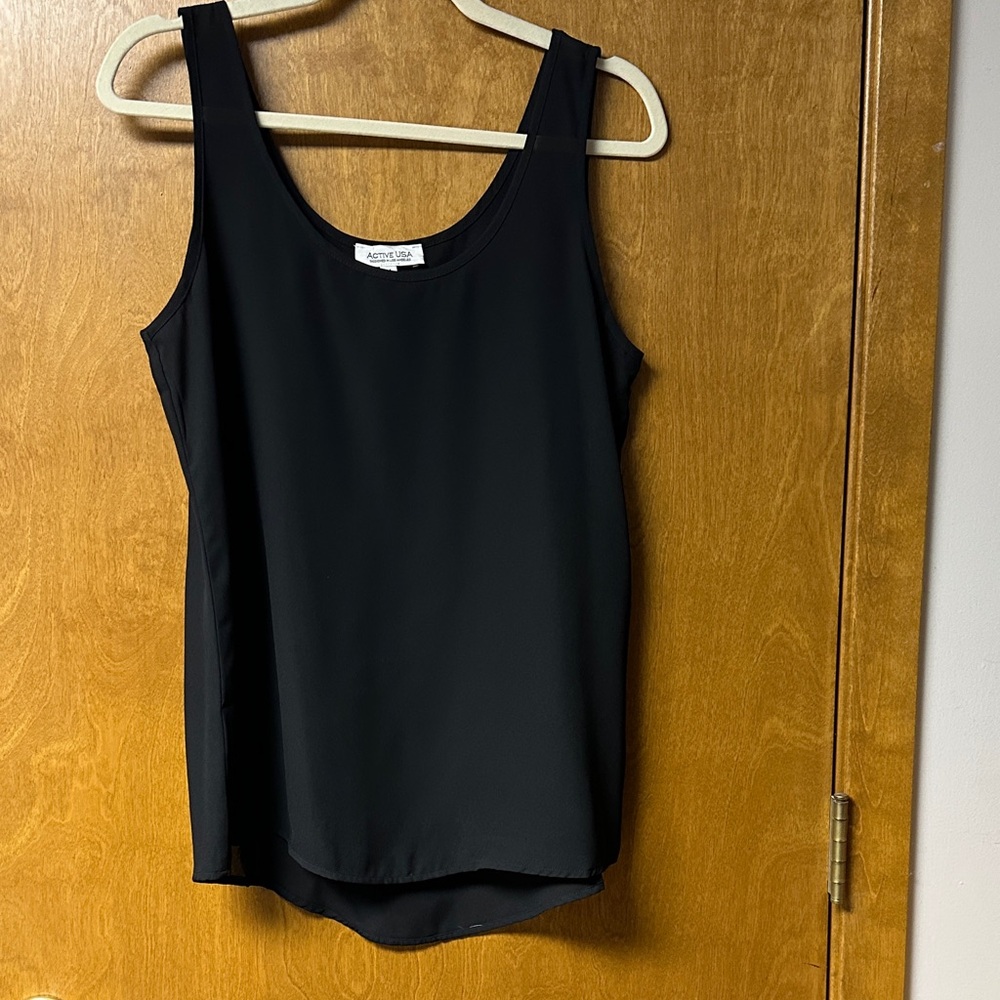 Black sleeveless tan top.  Size M.